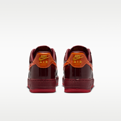 Air Force 1 Low Men's Shoes. Nike SG